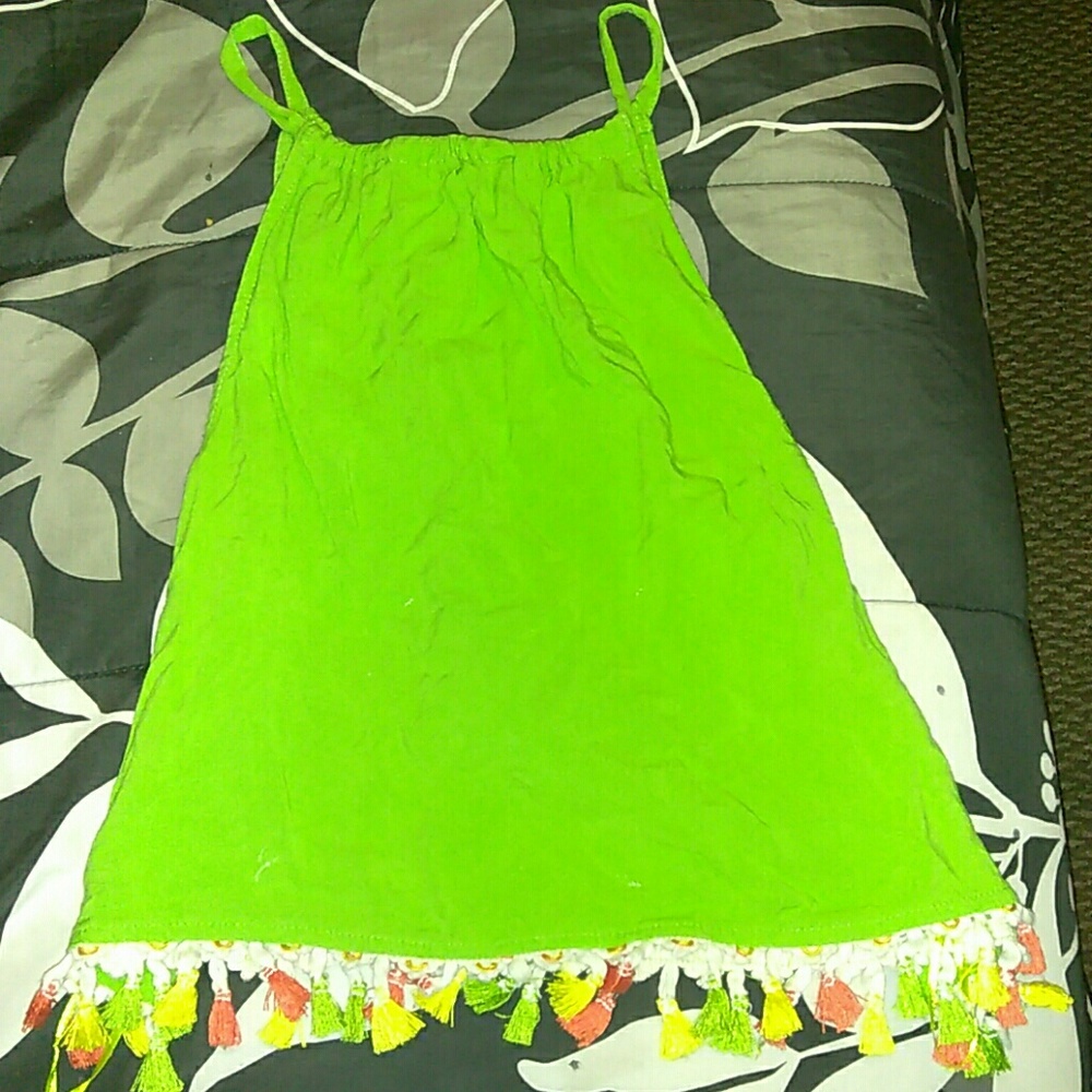 Green crop top from " it girl "